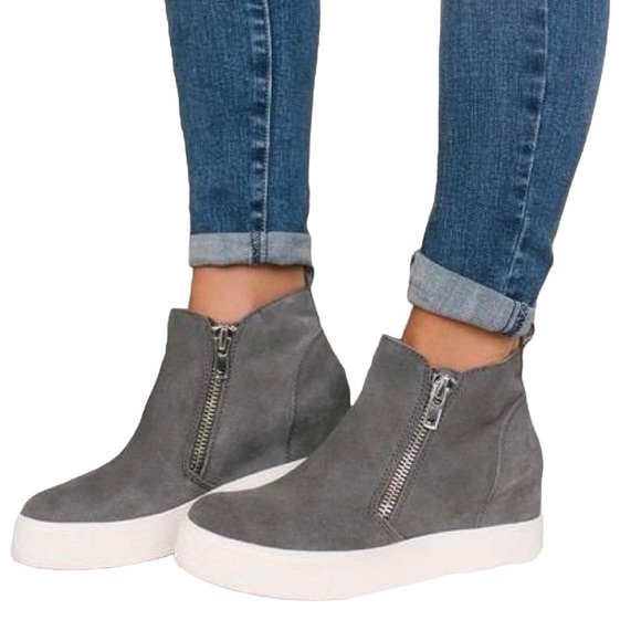Steve Madden Shoes - STEVE Madden Grey Suede Sneaker